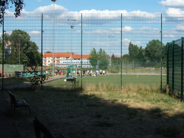 Hockeyplatz im Sommer I